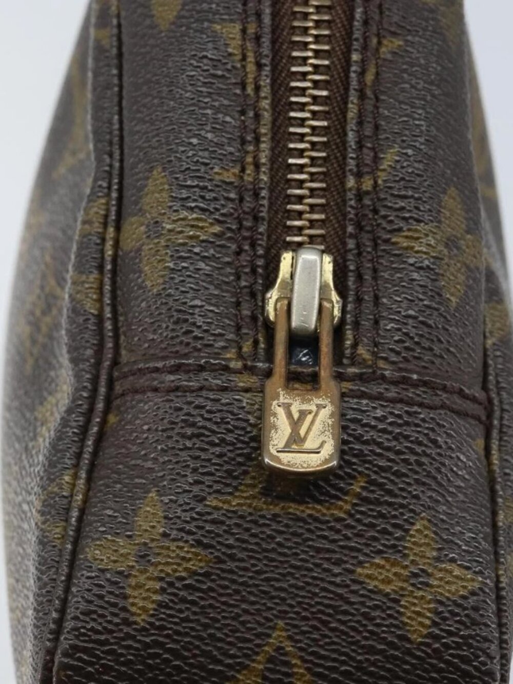 LOUIS VUITTON Monogram Trousse Toilette 23 Clutch Bag M47524 LV Auth 152154 - Picture 12 of 14
